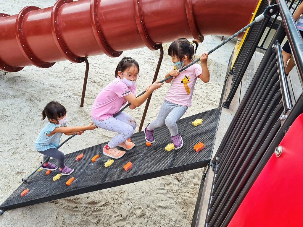 tiong bahru park playground